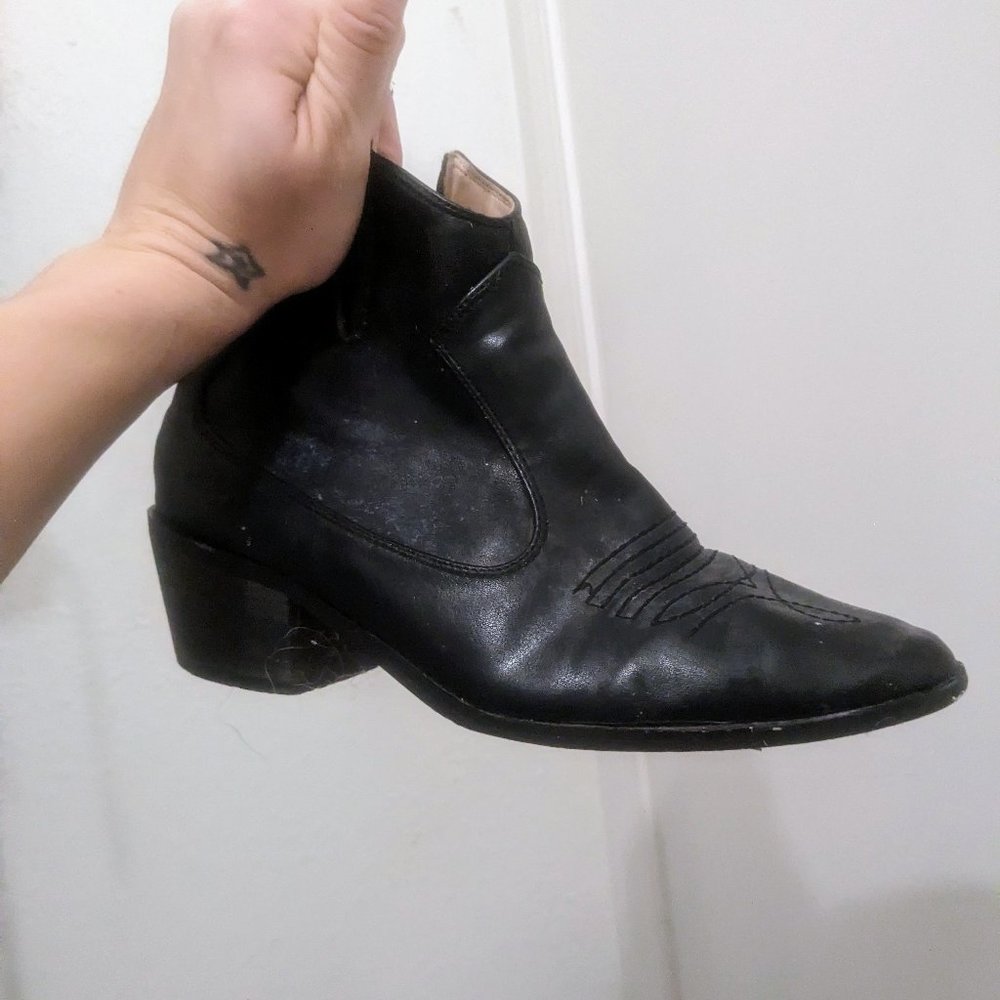 Western black boots